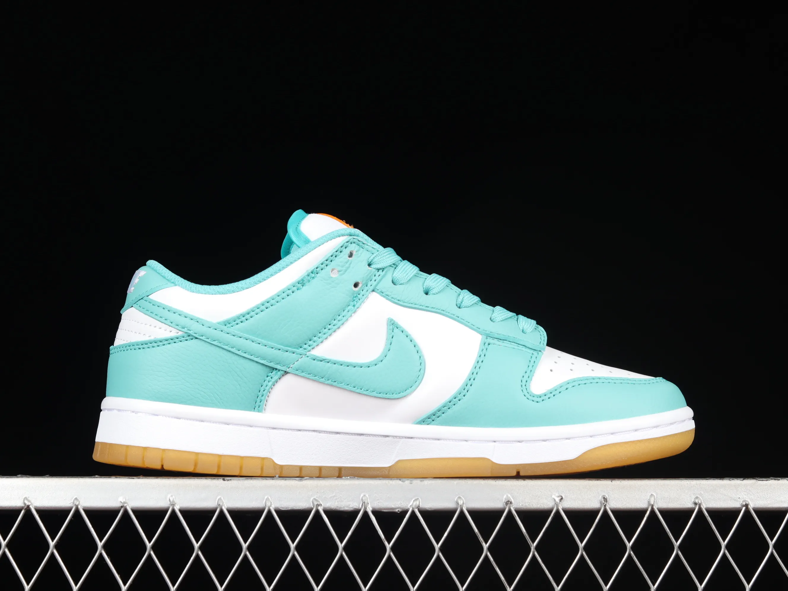 All categories Nk SB Dunk series Nk SB Dunk Low low-top sneakers J version Nk Dunk Low "Teal Zeal" teal color SB low-top sports and leisure sneakers DV2190-100